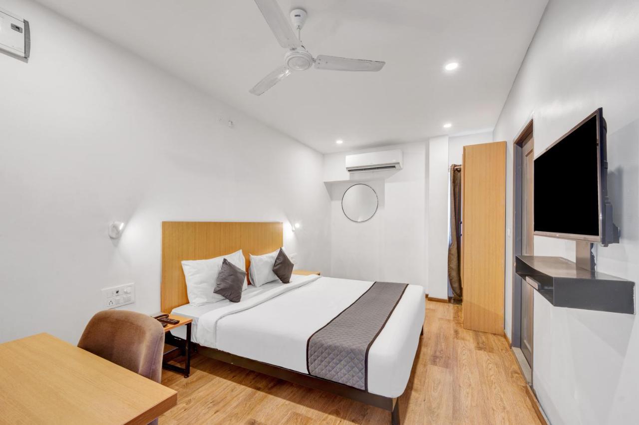 Upar Hotels Uthandi, Ecr Čennai Exteriér fotografie